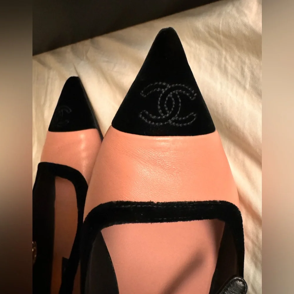 Very Rare Chanel Mary Jane style flats size 39 - Picture 2 of 6